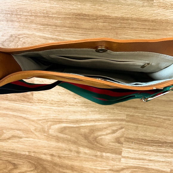 Vintage Crossbody Purse - Picture 5 of 5